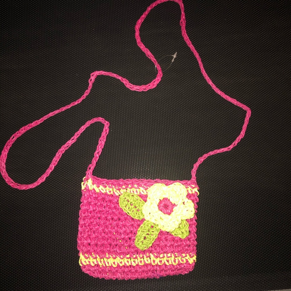 ⭐️ Girls Knit Purse